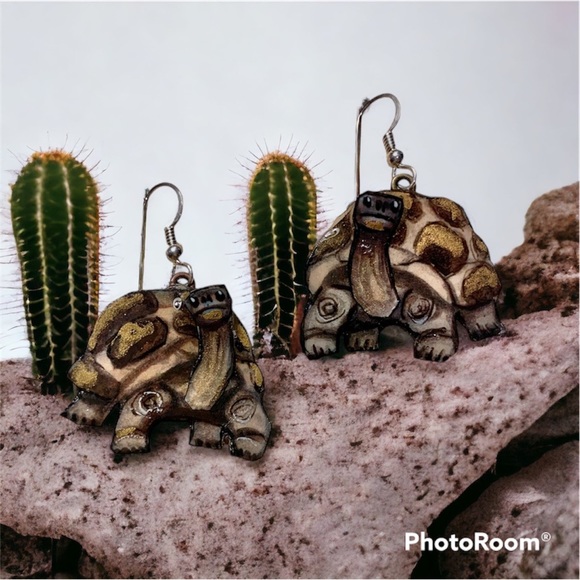 Handpainted Galapagos tortoises earrings, OOAK sterling wires, reptiles turtles - Picture 1 of 1